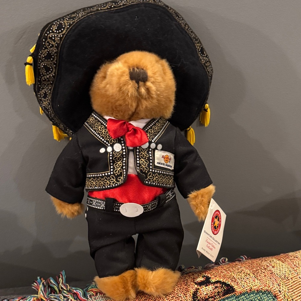 2010 HRC Mariachi Teddy Bear Hard Rock Cafe